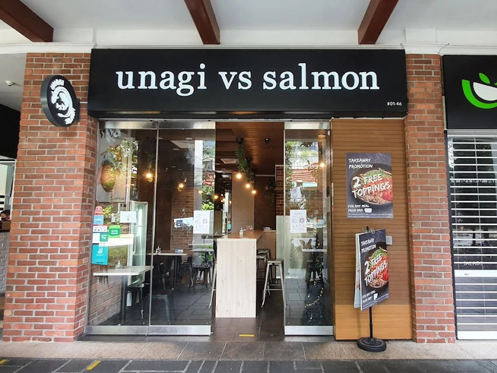 Unagi VS Salmon at Icon Village.